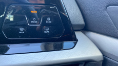 Volkswagen Golf 1.5 eTSI 150 Life 5dr DSG Petrol Hatchback